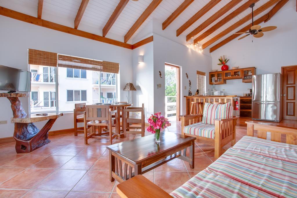 Laru Beya Resort Placencia Dış mekan fotoğraf
